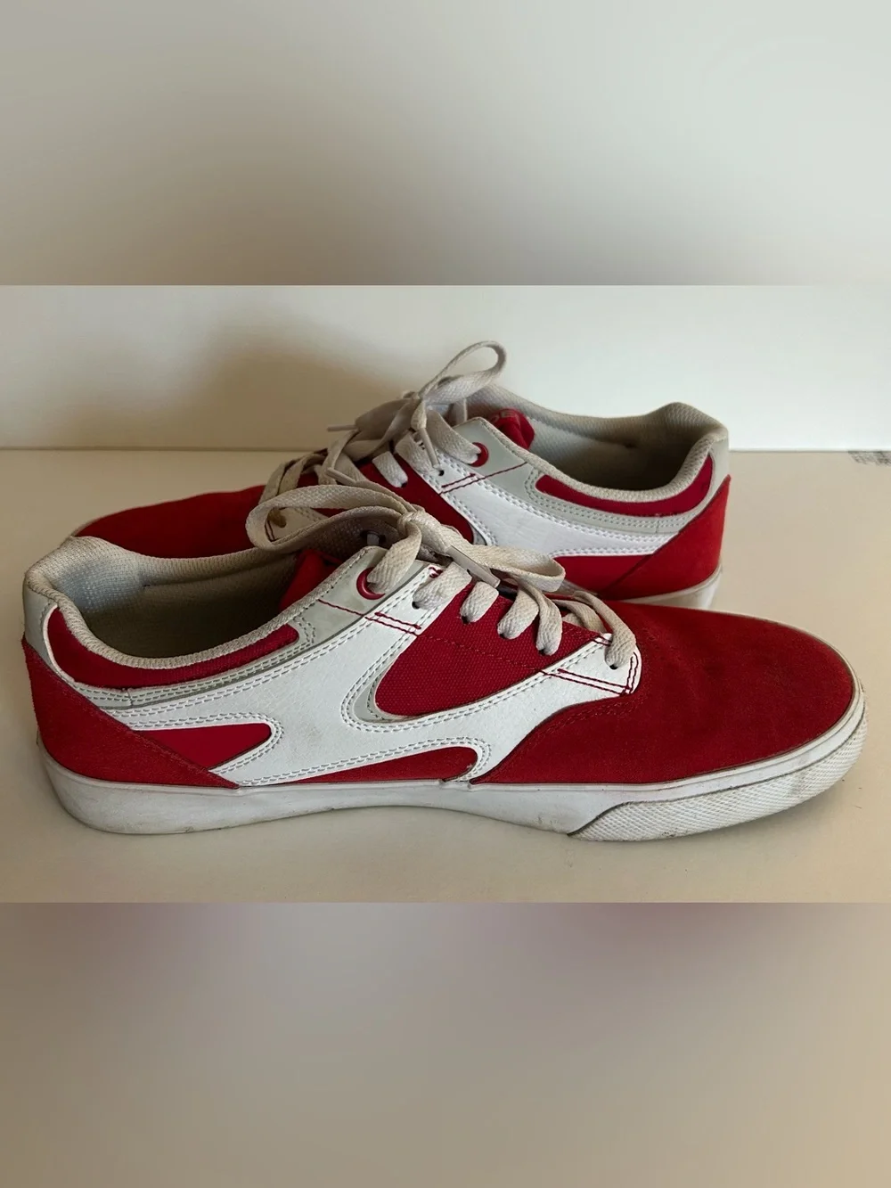 DC Kalis Vulc Men’s Red and White Skate Sneakers